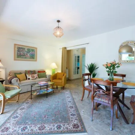 Le Cardiff Avec Grand Balcon, Piscine Et Parking, Un Fabuleux Familial En Basse Californie Apartment *