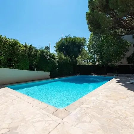Apartment Le Cardiff Avec Grand Balcon, Piscine Et Parking, Un Fabuleux Familial En Basse Californie *